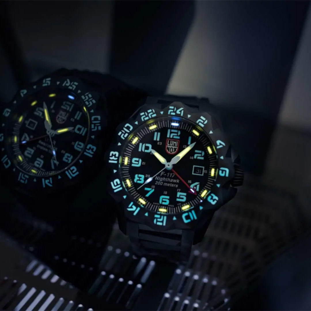 Luminox F-117 Nighthawk™ 6400 Series GMT - XA.6422-chronolounge