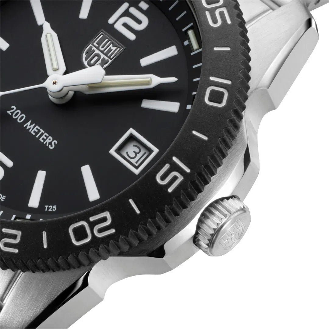 Luminox Pacific Diver 3120M Series - XS.3122M-chronolounge