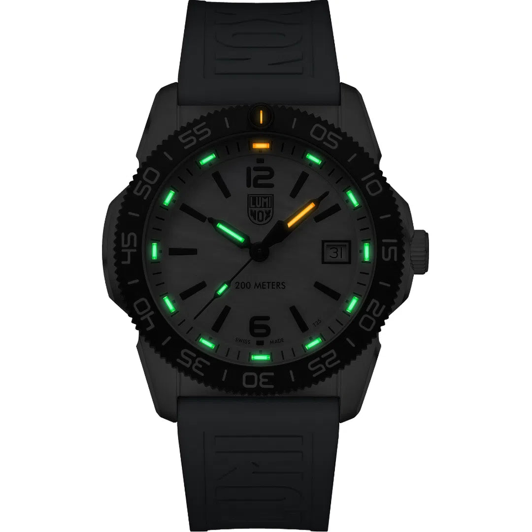 Luminox Pacific Diver 3120M Series - XS.3124M-chronolounge