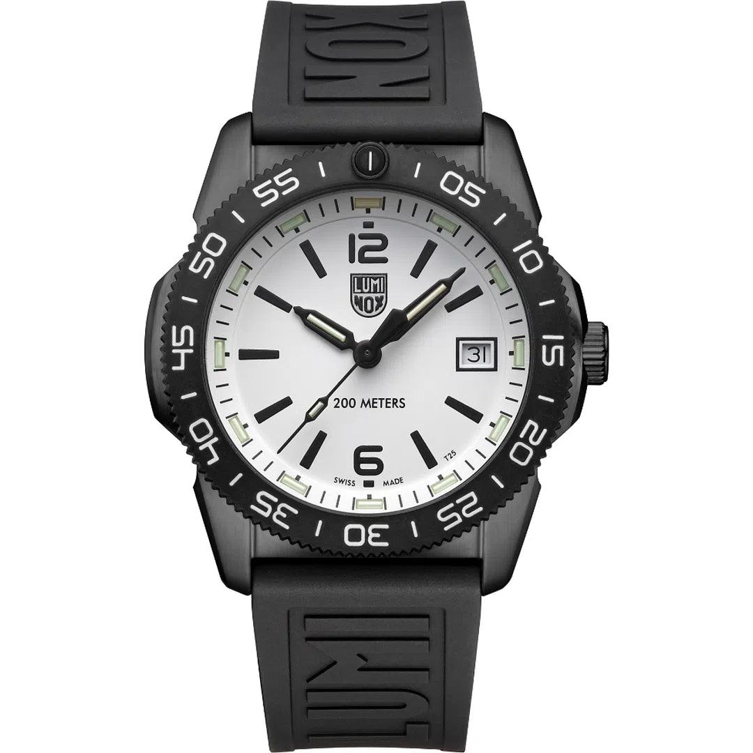 Luminox Pacific Diver 3120M Series - XS.3127M-chronolounge