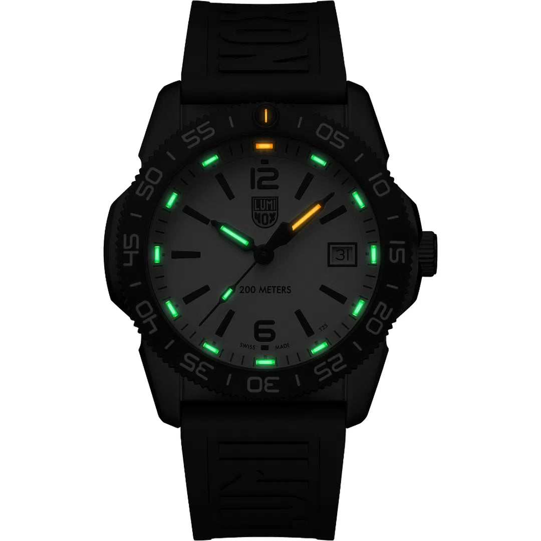 Luminox Pacific Diver 3120M Series - XS.3127M-chronolounge