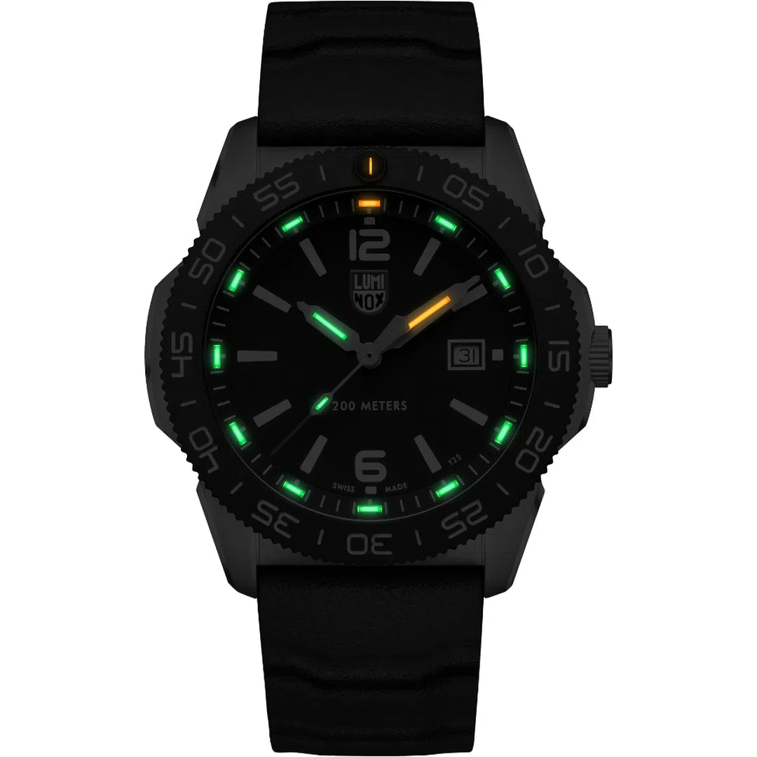 Luminox Pacific Diver 3120 Series - XS.3121-chronolounge