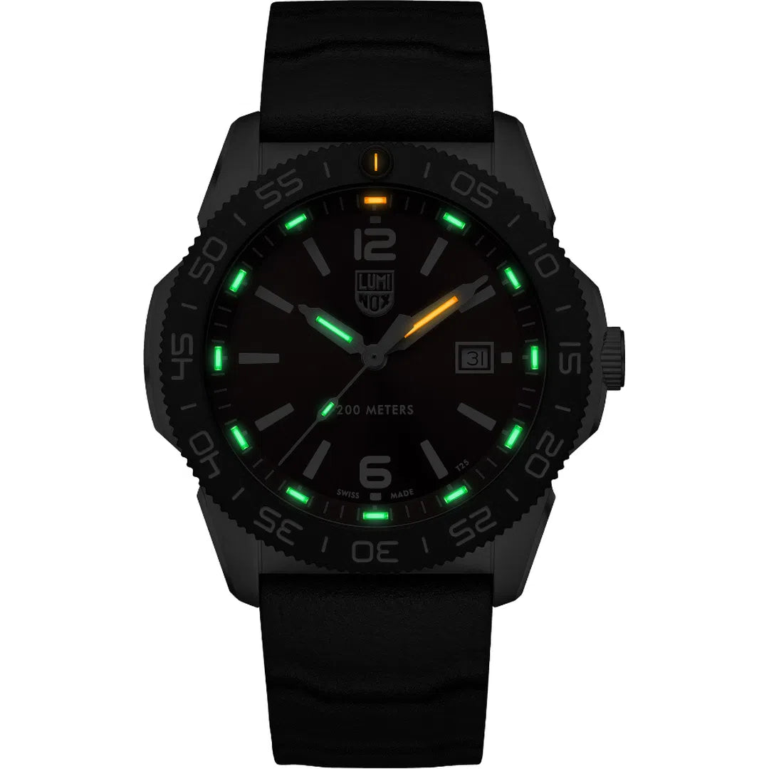 Luminox Pacific Diver 3120 Series - XS.3135-chronolounge