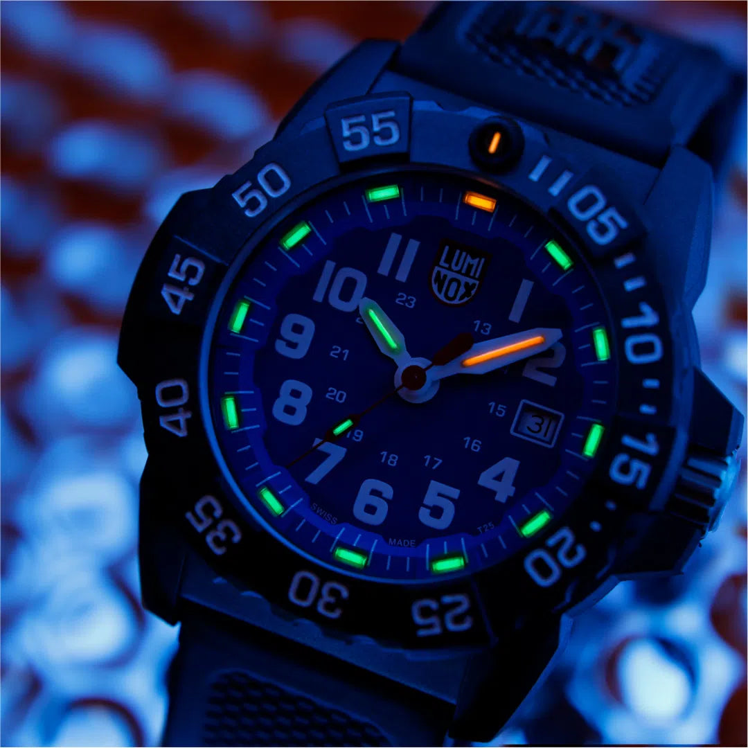 Luminox Navy Seal 3500 Series - XS.3503.F-chronolounge